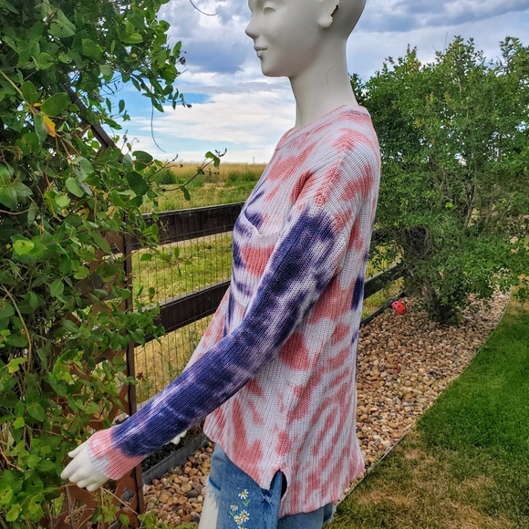 Belle by Belldini Women's Tie-Dye Crew Neck Sweater Size Small NWOT - Picture 9 of 16